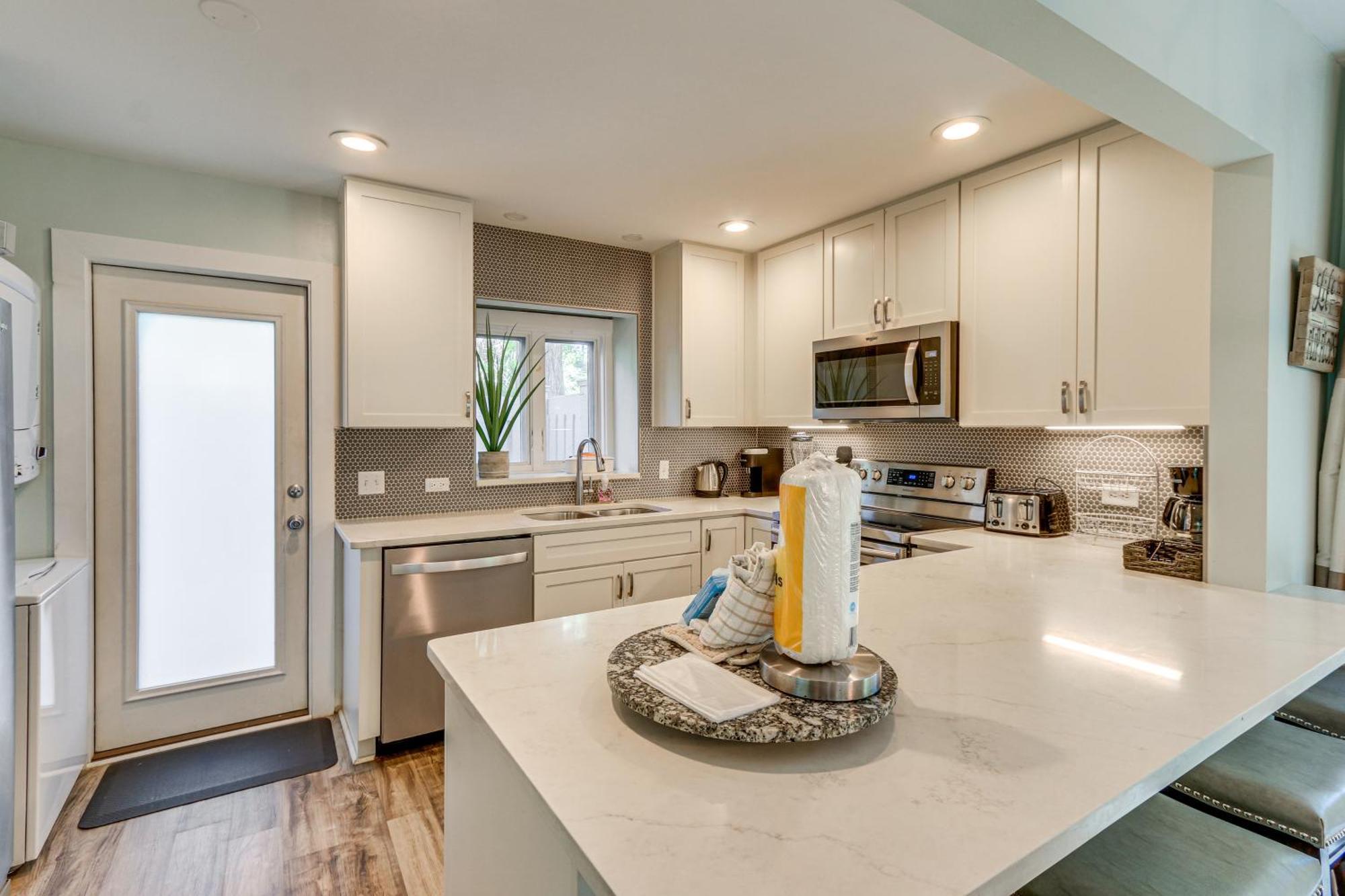 Modern Hilton Head Retreat Walk To Beach And Golf! Hilton Head Island Exterior photo