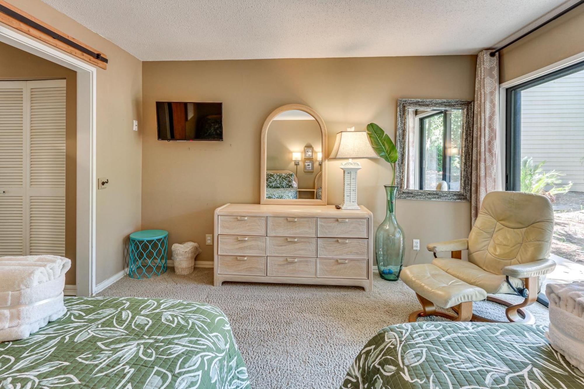 Modern Hilton Head Retreat Walk To Beach And Golf! Hilton Head Island Exterior photo